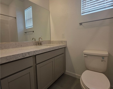 176 Vanhoy Avenue - Photo Thumbnail 32