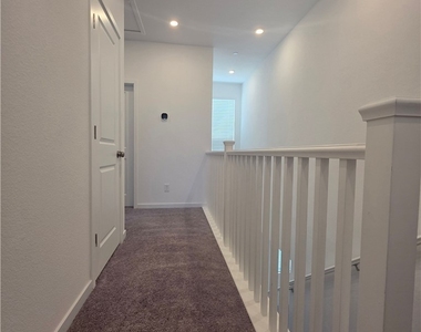 176 Vanhoy Avenue - Photo Thumbnail 25