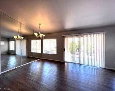 10000 Bundella Drive - Photo Thumbnail 2