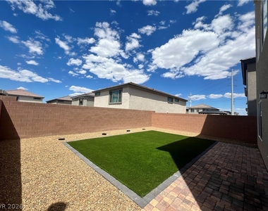 5872 Aurora Gold Avenue - Photo Thumbnail 25