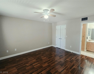 5055 W Hacienda Avenue - Photo Thumbnail 13