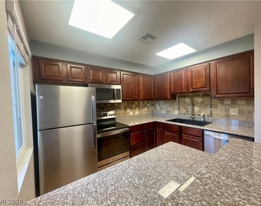5206 River Glen Drive - Photo Thumbnail 14