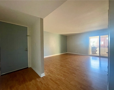 5206 River Glen Drive - Photo Thumbnail 7
