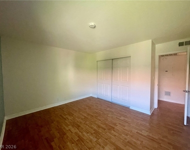5206 River Glen Drive - Photo Thumbnail 23