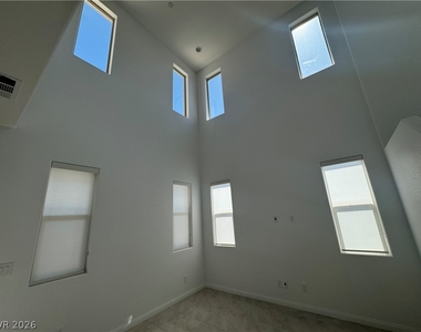 11540 Hawking Avenue - Photo Thumbnail 16