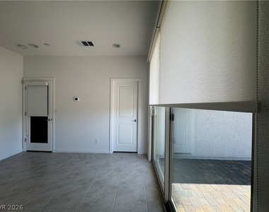 11540 Hawking Avenue - Photo Thumbnail 8