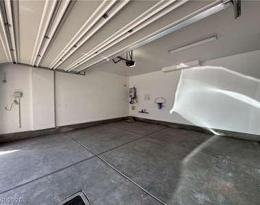 11540 Hawking Avenue - Photo Thumbnail 60