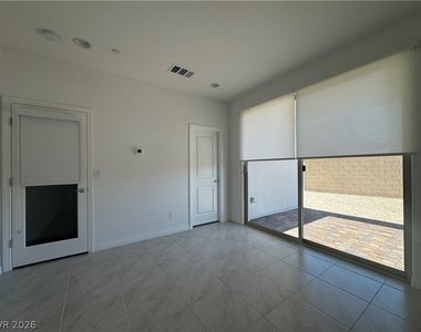 11540 Hawking Avenue - Photo Thumbnail 7