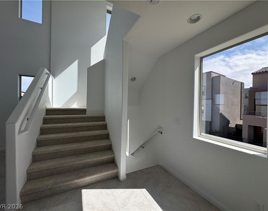 11540 Hawking Avenue - Photo Thumbnail 43