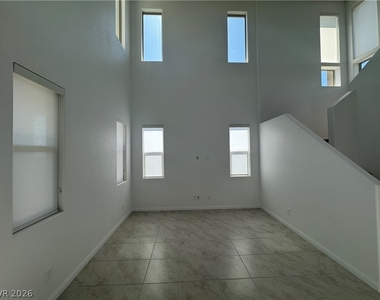 11540 Hawking Avenue - Photo Thumbnail 17