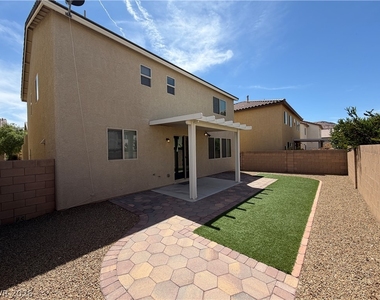 9530 Hollydale Court - Photo Thumbnail 27