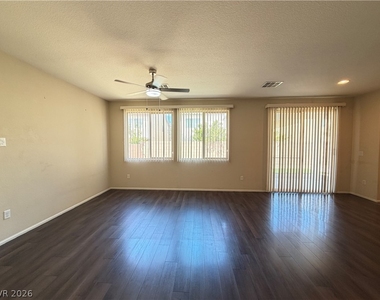 9530 Hollydale Court - Photo Thumbnail 3