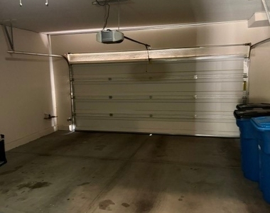320 Point Loma Avenue - Photo Thumbnail 9