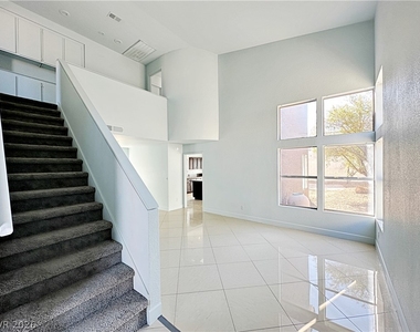 1645 Autumn Rust Drive - Photo Thumbnail 3