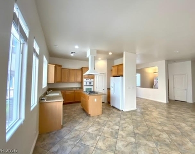 9224 Dalmahoy Place - Photo Thumbnail 4