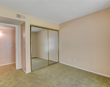 3145 E Flamingo Road - Photo Thumbnail 21