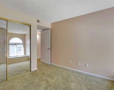 3145 E Flamingo Road - Photo Thumbnail 24