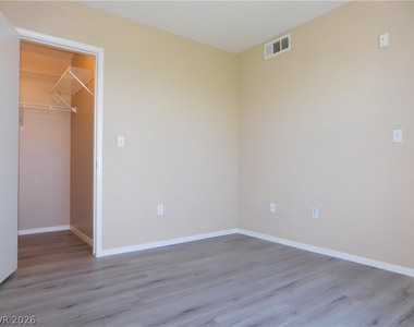 7255 W Sunset Road - Photo Thumbnail 20