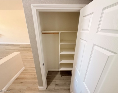 7914 Villa Pintura Avenue - Photo Thumbnail 32