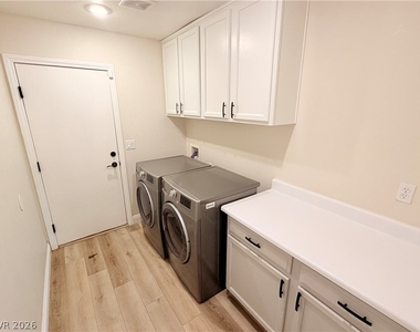 7914 Villa Pintura Avenue - Photo Thumbnail 11