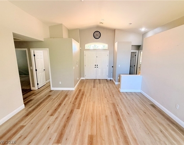 7914 Villa Pintura Avenue - Photo Thumbnail 9