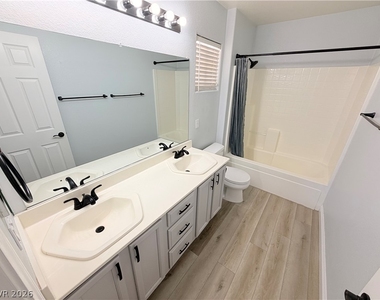 7914 Villa Pintura Avenue - Photo Thumbnail 30