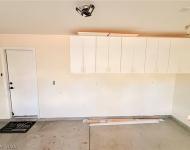 7914 Villa Pintura Avenue - Photo Thumbnail 14