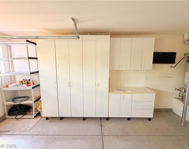 7914 Villa Pintura Avenue - Photo Thumbnail 13