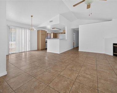 5412 Moonstruck Avenue - Photo Thumbnail 4