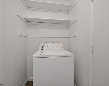 5412 Moonstruck Avenue - Photo Thumbnail 26