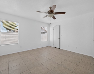 5412 Moonstruck Avenue - Photo Thumbnail 21