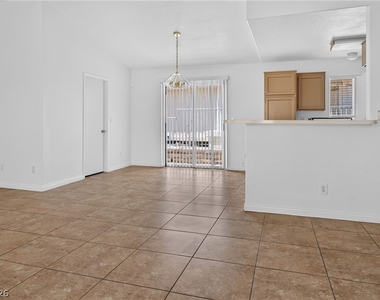 5412 Moonstruck Avenue - Photo Thumbnail 6
