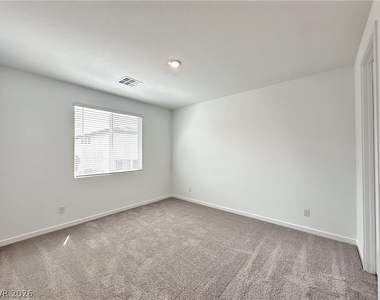 563 Mountain Robin Avenue - Photo Thumbnail 22