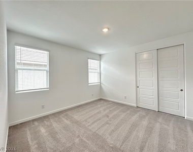 563 Mountain Robin Avenue - Photo Thumbnail 20