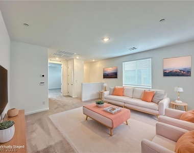 563 Mountain Robin Avenue - Photo Thumbnail 13