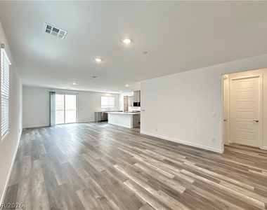 563 Mountain Robin Avenue - Photo Thumbnail 2