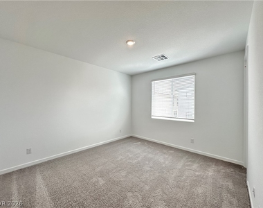 563 Mountain Robin Avenue - Photo Thumbnail 24