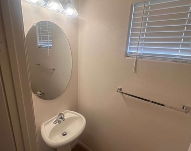 9763 White Lilac Street - Photo Thumbnail 13