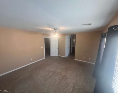 9763 White Lilac Street - Photo Thumbnail 16