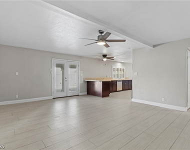 2109 Verdinal Drive - Photo Thumbnail 19
