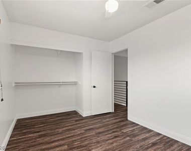 2109 Verdinal Drive - Photo Thumbnail 35