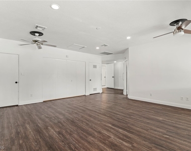 2109 Verdinal Drive - Photo Thumbnail 26