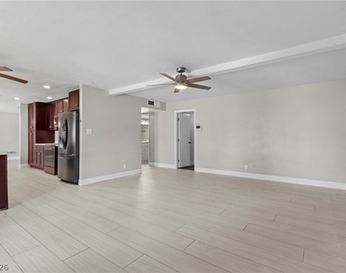 2109 Verdinal Drive - Photo Thumbnail 18