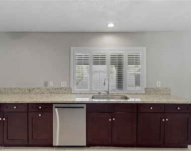 2109 Verdinal Drive - Photo Thumbnail 15