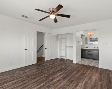 2109 Verdinal Drive - Photo Thumbnail 39