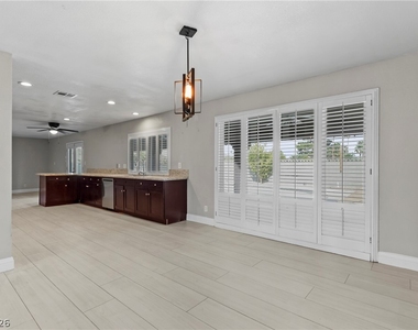 2109 Verdinal Drive - Photo Thumbnail 11