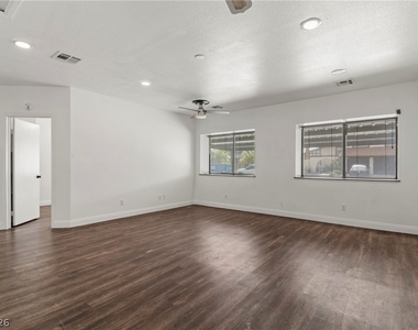 2109 Verdinal Drive - Photo Thumbnail 25