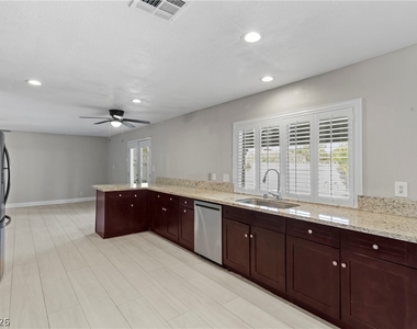 2109 Verdinal Drive - Photo Thumbnail 14