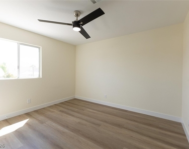 2050 Paterno Avenue - Photo Thumbnail 16