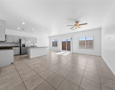10831 Lexus Court - Photo Thumbnail 4